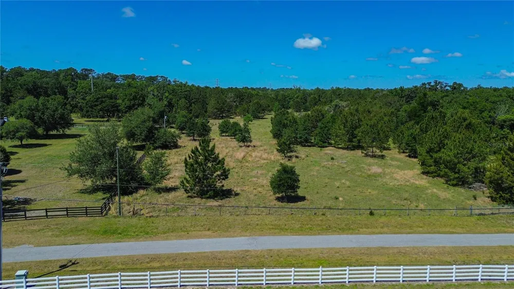 6489 QUARTERHORSE LANE Brooksville, FL 34604
