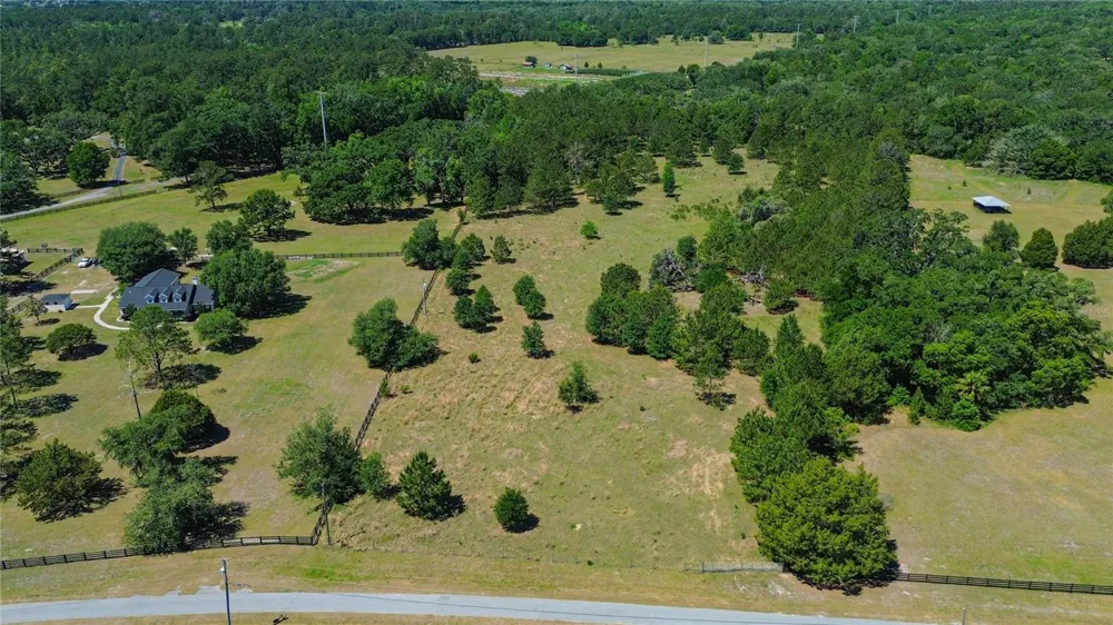 6489 QUARTERHORSE LANE Brooksville, FL 34604