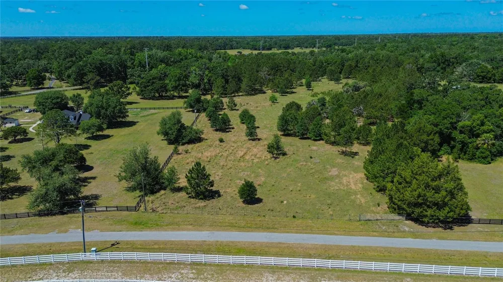 6489 QUARTERHORSE LANE Brooksville, FL 34604