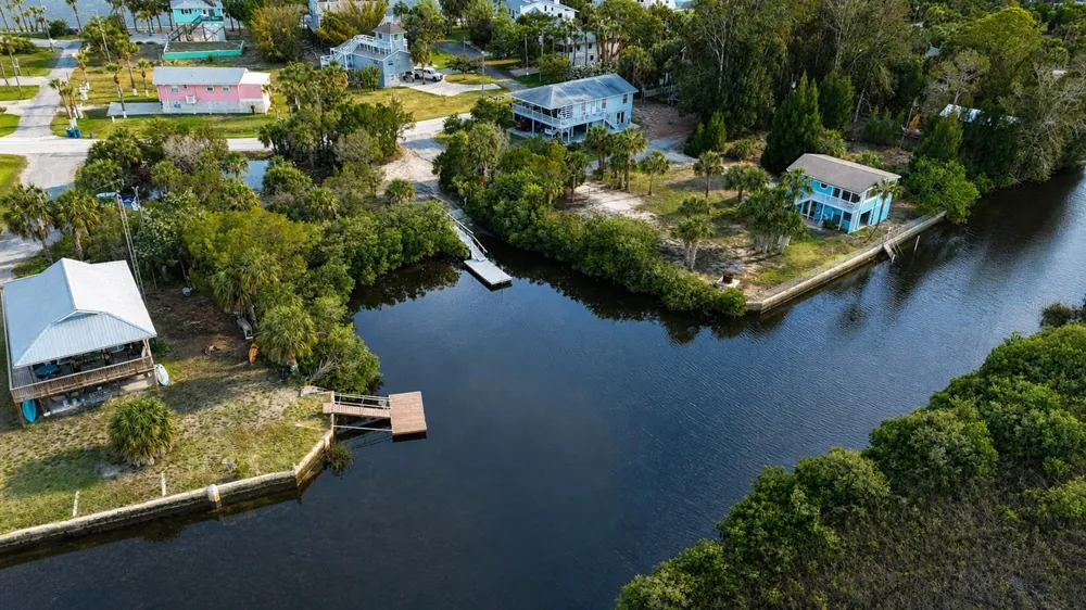 10166 CABANA STREET Weeki Wachee, FL 34607