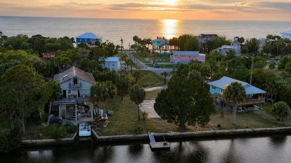 10166 CABANA STREET Weeki Wachee, FL 34607