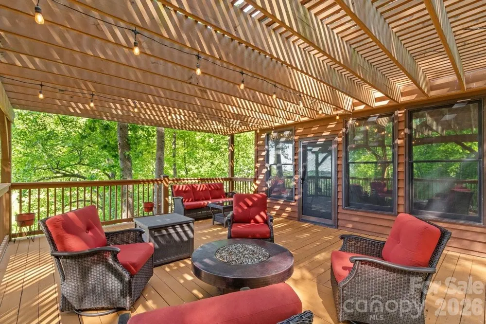 52 Mountain Park Drive Mars Hill, NC 28754