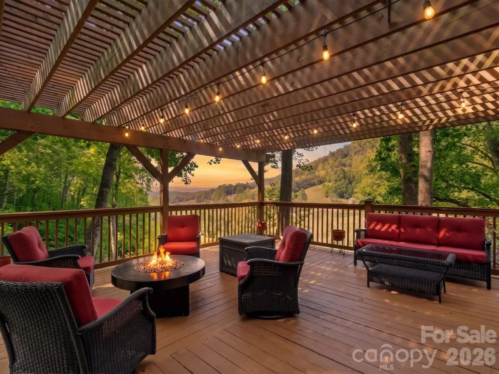 52 Mountain Park Drive Mars Hill, NC 28754
