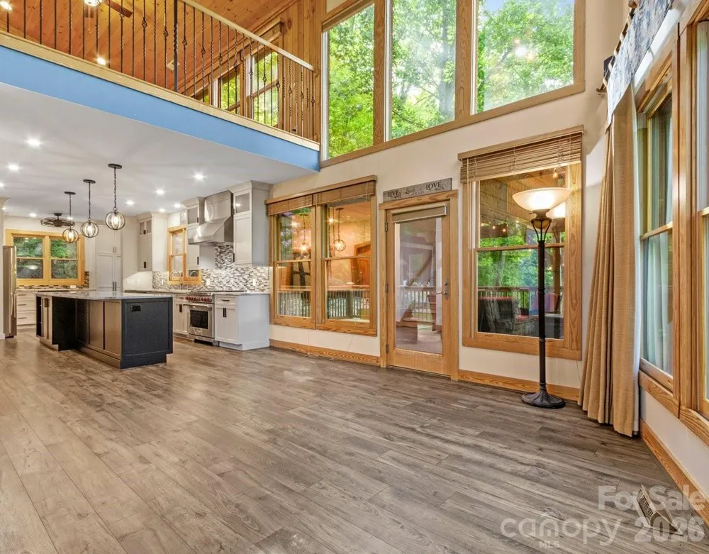 52 Mountain Park Drive Mars Hill, NC 28754