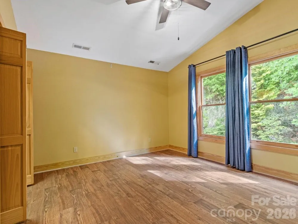 52 Mountain Park Drive Mars Hill, NC 28754