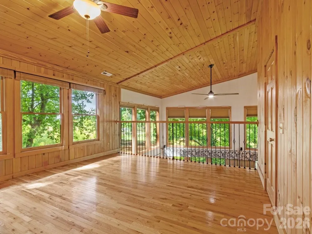 52 Mountain Park Drive Mars Hill, NC 28754