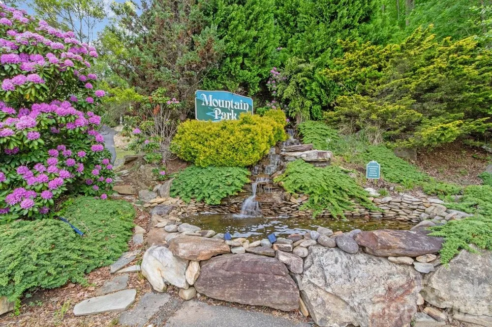 52 Mountain Park Drive Mars Hill, NC 28754