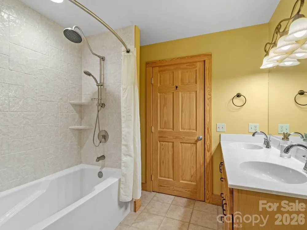 52 Mountain Park Drive Mars Hill, NC 28754
