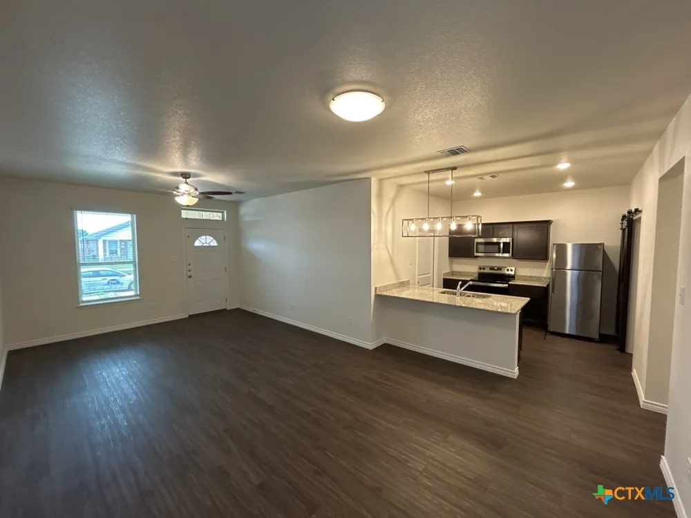 5104 Rose Garden Loop Killeen, TX 76542