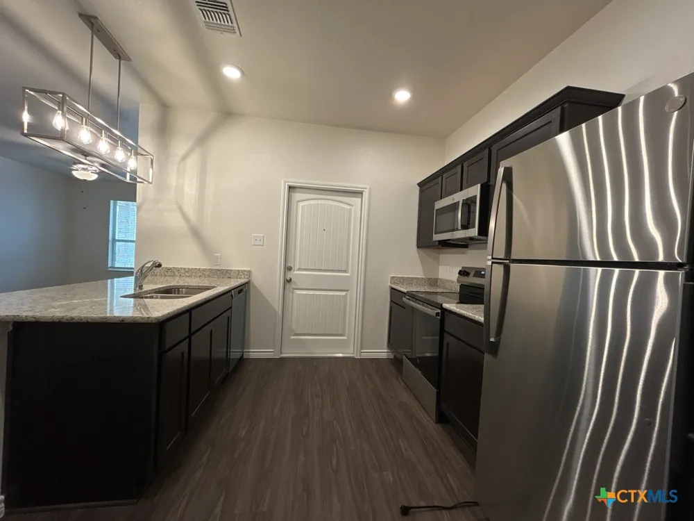 5104 Rose Garden Loop Killeen, TX 76542