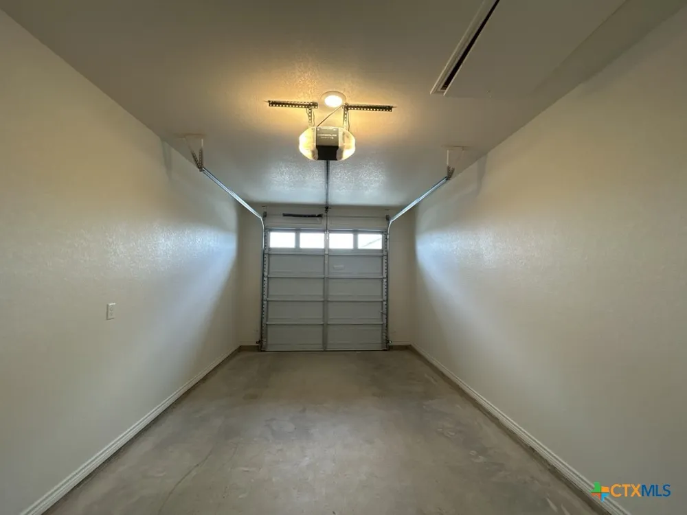 5104 Rose Garden Loop Killeen, TX 76542