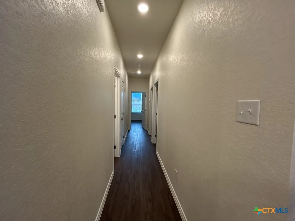 5104 Rose Garden Loop Killeen, TX 76542