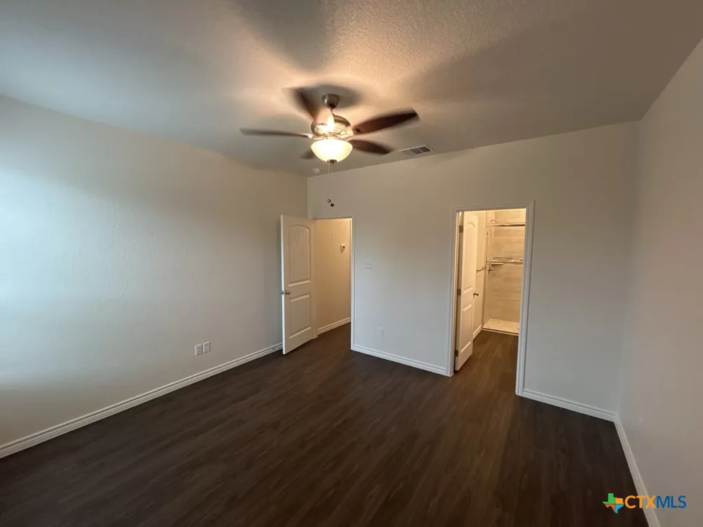5104 Rose Garden Loop Killeen, TX 76542