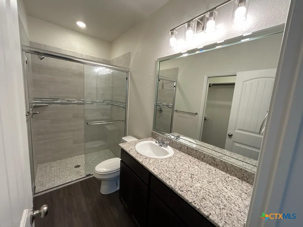 5104 Rose Garden Loop Killeen, TX 76542