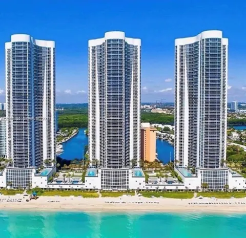 15901 Collins Ave #4107