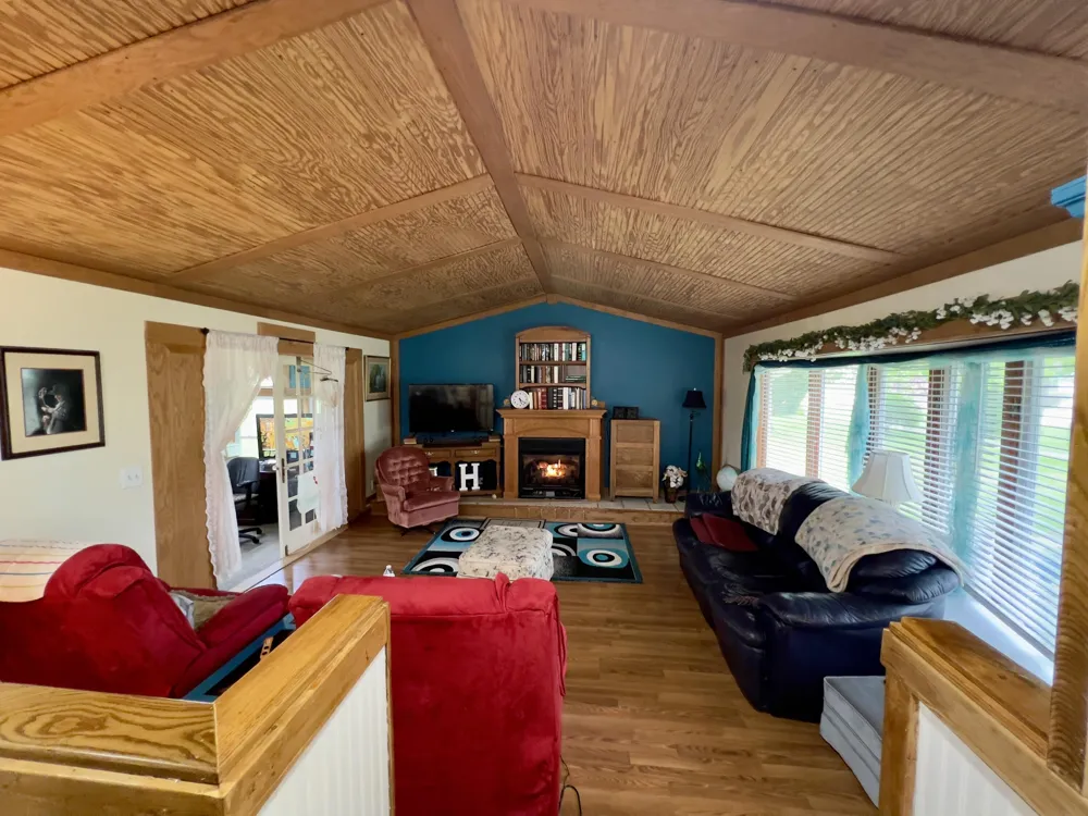1033 Washington Boulevard Lake Odessa, MI 48849