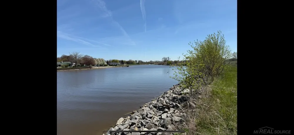 Lot 2 Water Street Port Huron Charter Township, MI 48060