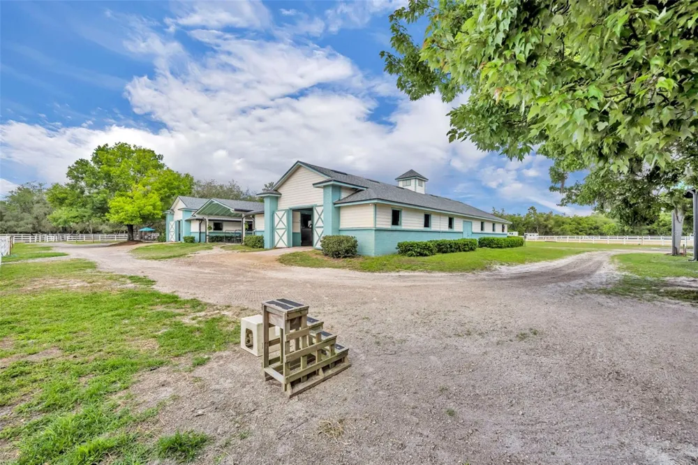 3287 COUNTY ROAD 426 Geneva, FL 32732