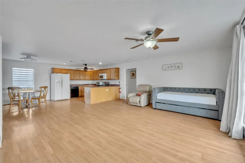 3287 COUNTY ROAD 426 Geneva, FL 32732