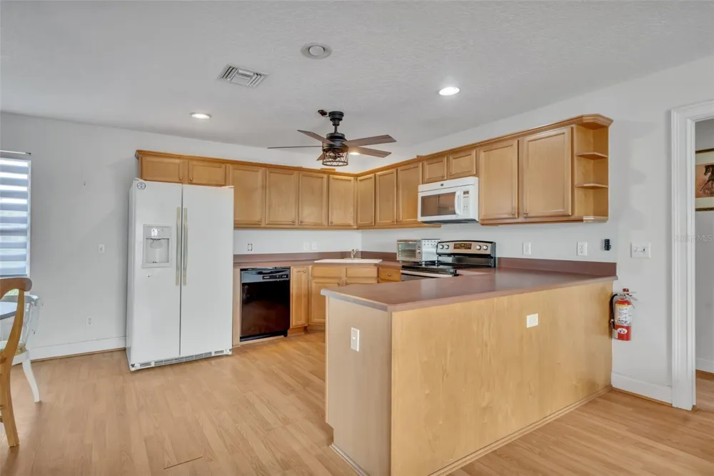 3287 COUNTY ROAD 426 Geneva, FL 32732
