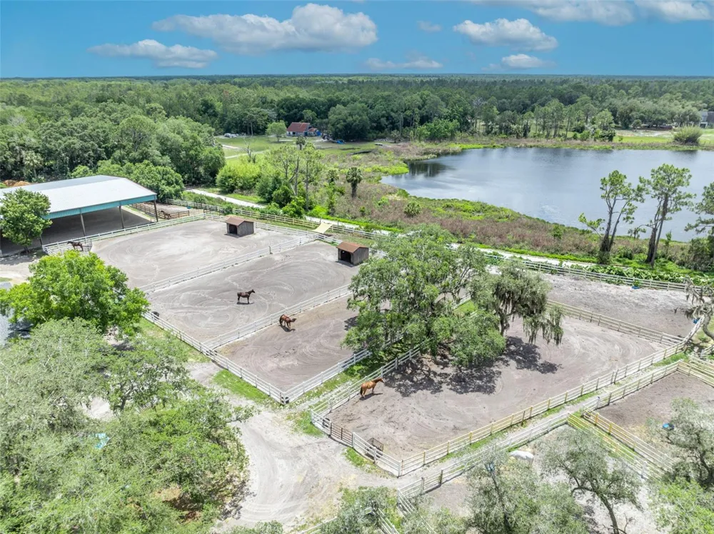 3287 COUNTY ROAD 426 Geneva, FL 32732