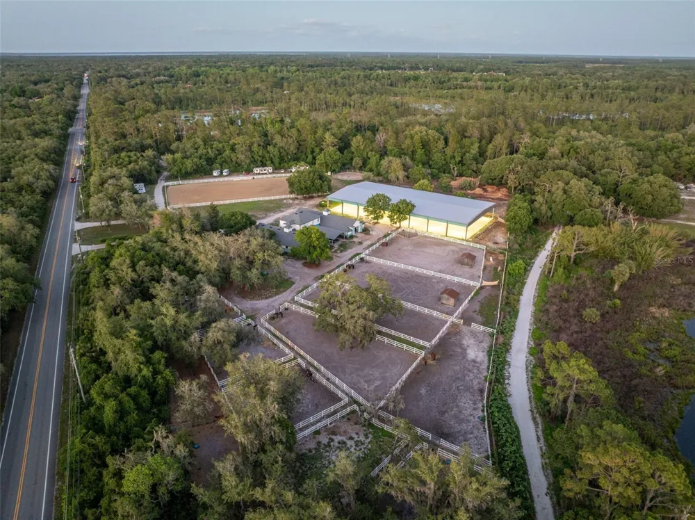3287 COUNTY ROAD 426 Geneva, FL 32732