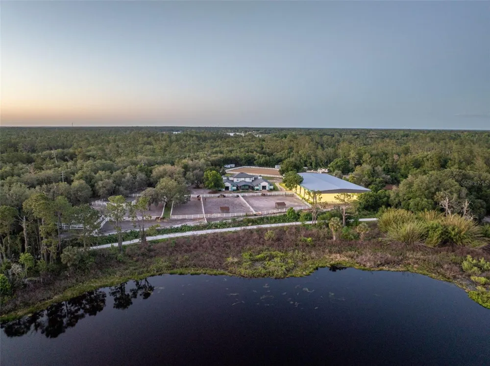 3287 COUNTY ROAD 426 Geneva, FL 32732