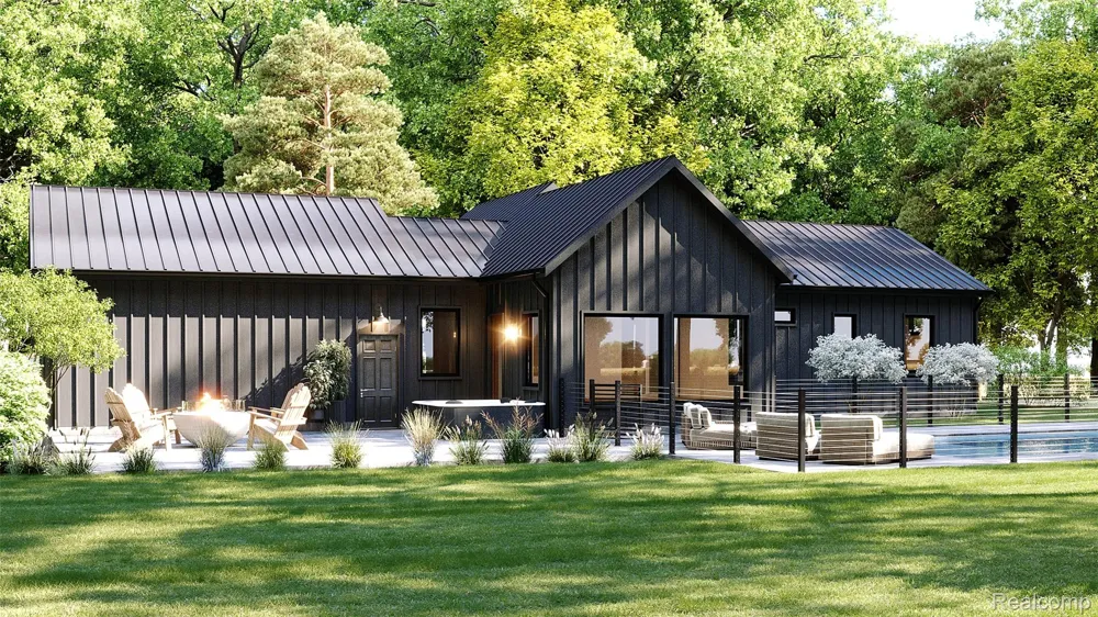 18018 Hoder Road New Buffalo Township, MI 49117