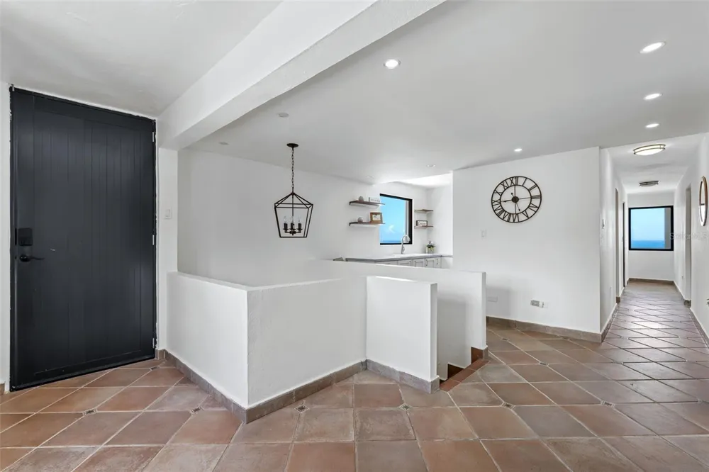 91 G KENNEDY STREET Dorado, PR 00646
