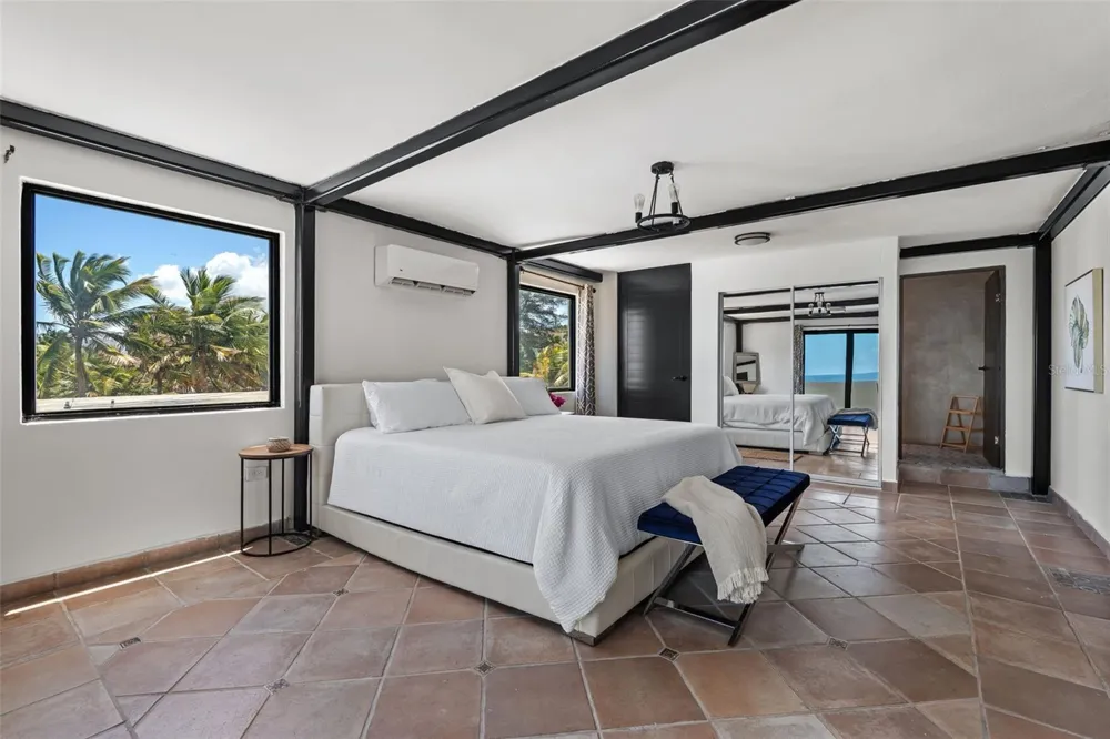 91 G KENNEDY STREET Dorado, PR 00646
