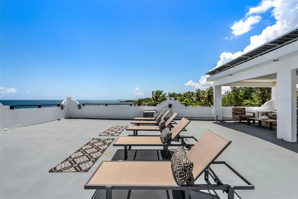91 G KENNEDY STREET Dorado, PR 00646