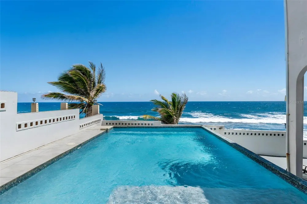91 G KENNEDY STREET Dorado, PR 00646