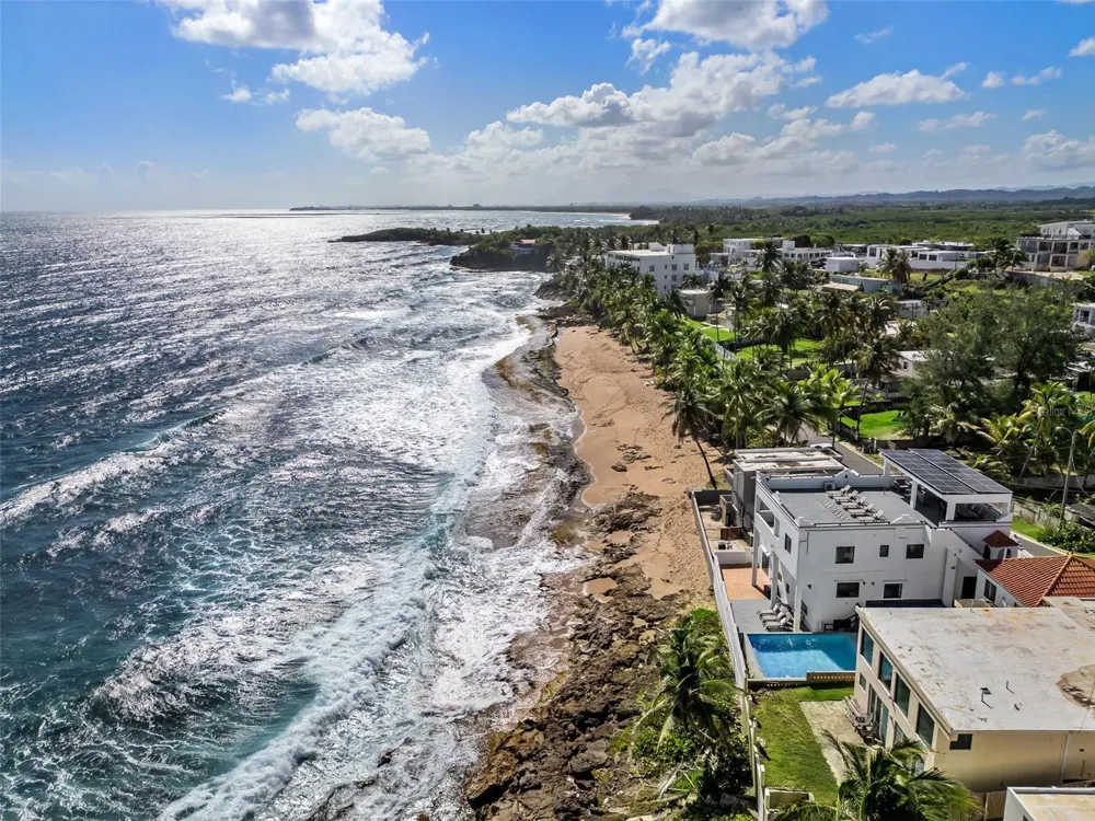 91 G KENNEDY STREET Dorado, PR 00646