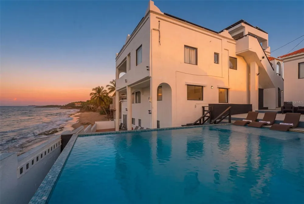 91 G KENNEDY STREET Dorado, PR 00646