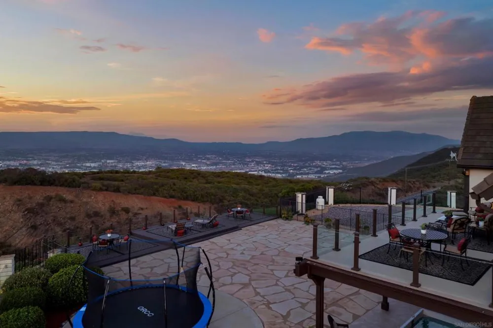 26780 Camino Seco Temecula, CA 92590