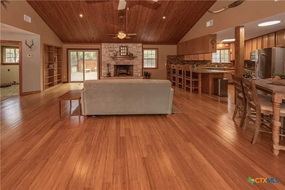 1645 Agarita Drive Fischer, TX 78623