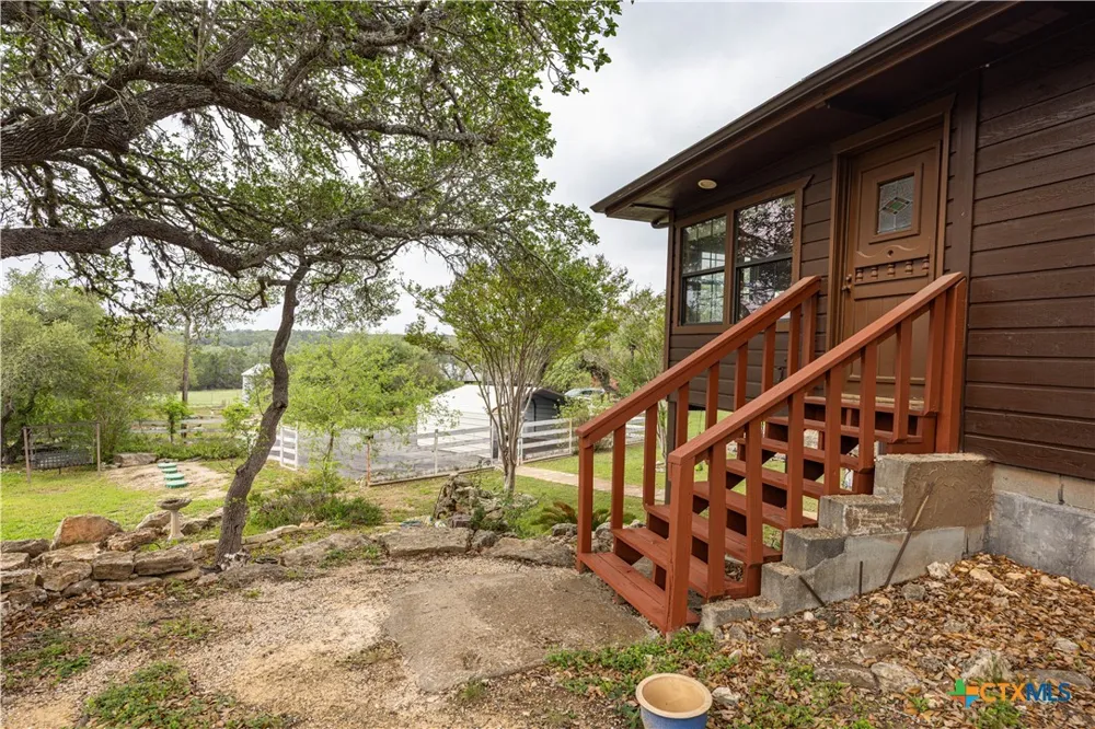 1645 Agarita Drive Fischer, TX 78623