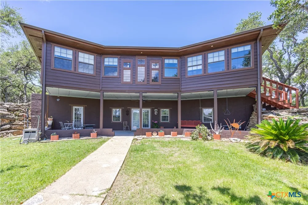 1645 Agarita Drive Fischer, TX 78623