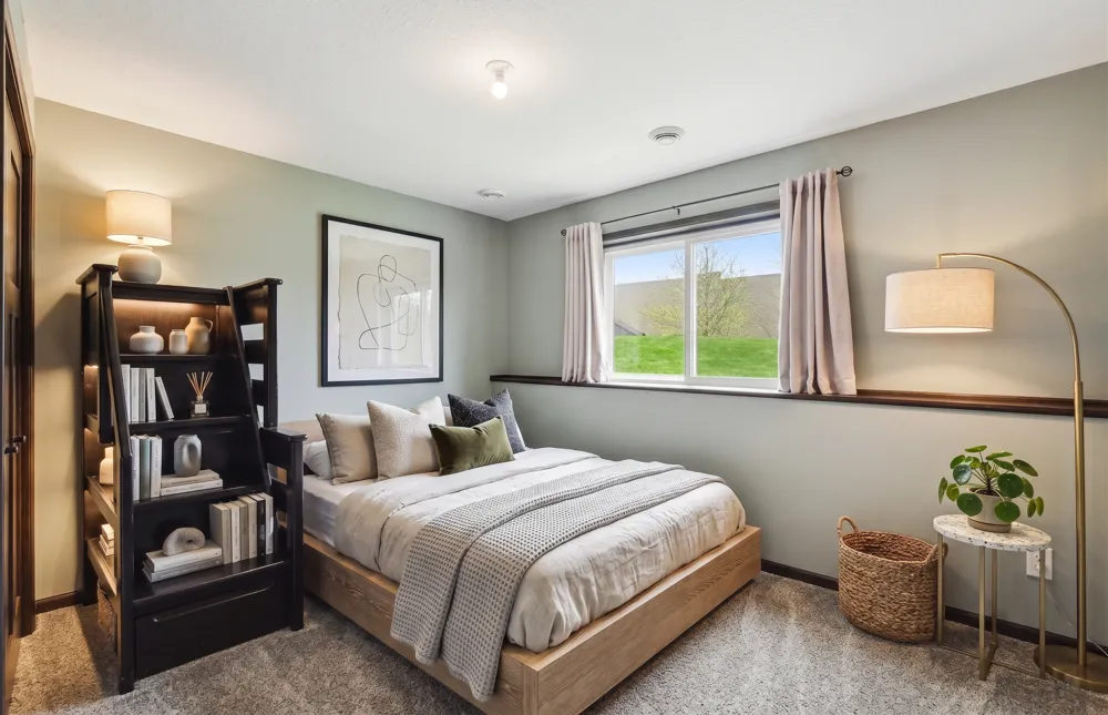635 Strafford Drive Zumbrota, MN 55992