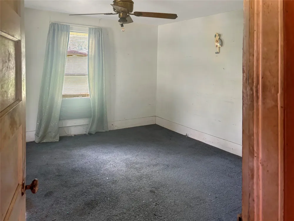 305 3rd Street Coolidge, TX 76693