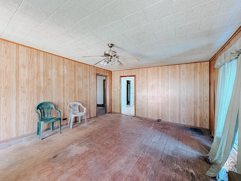305 3rd Street Coolidge, TX 76693