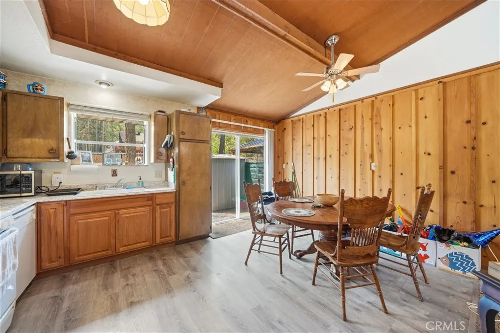 41869 Brownie Lane Big Bear Lake, CA 92315