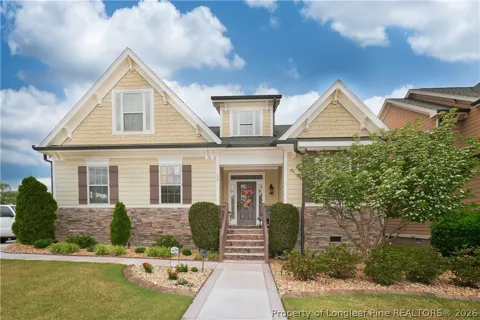 11 Skipping Pines Court