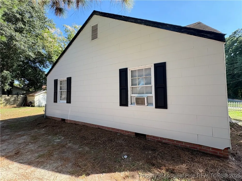 110 E McNeill Drive Red Springs, NC 28377