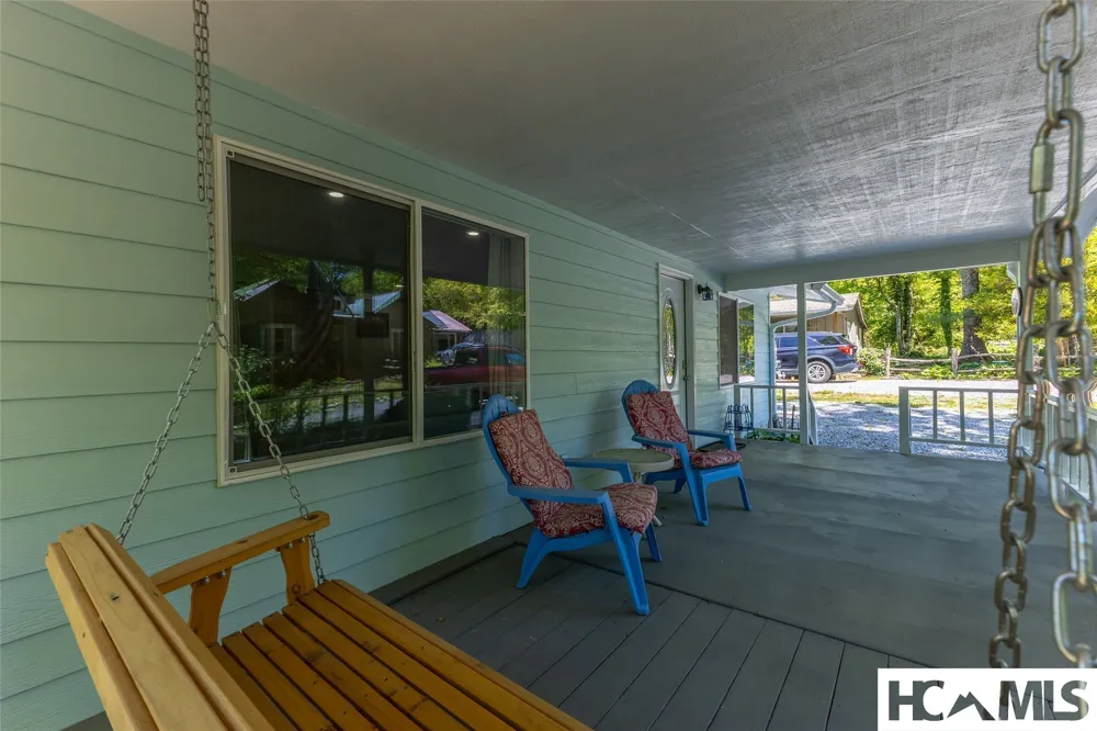 26 Weasel Way Sapphire, NC 28774
