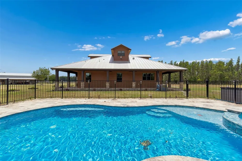 41451 NIPPER ROAD Zephyrhills, FL 33540