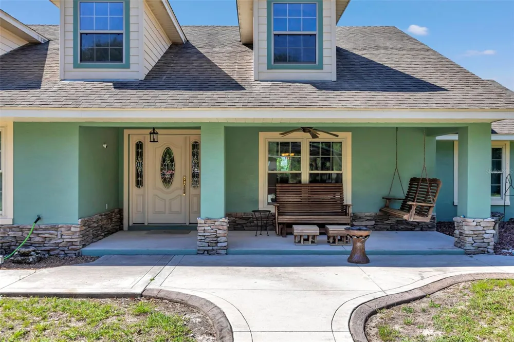 3325 S HWY 314A Ocklawaha, FL 32179