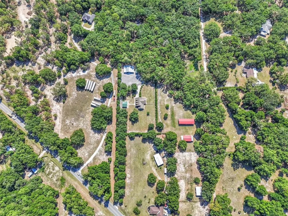 3325 S HWY 314A Ocklawaha, FL 32179