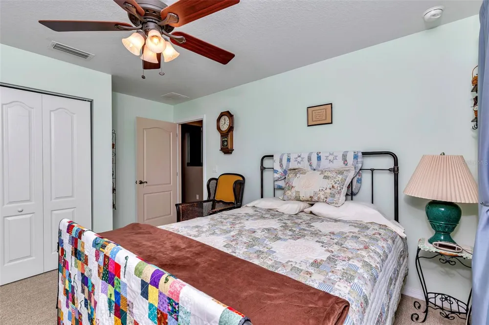 3325 S HWY 314A Ocklawaha, FL 32179