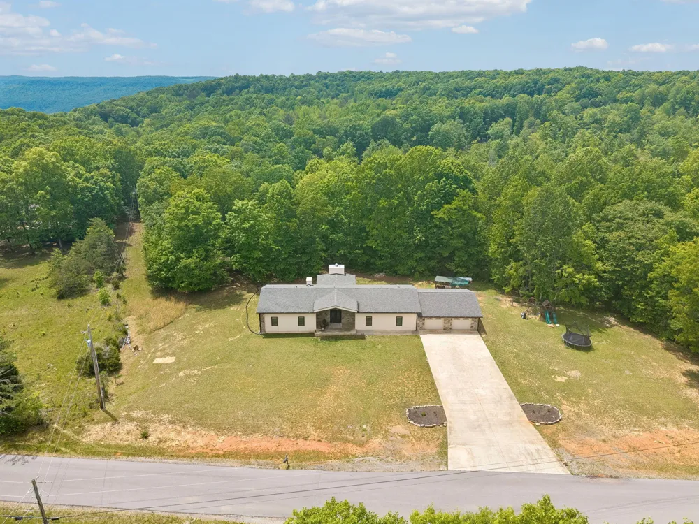 1500 Jackson Point Road Sewanee, TN 37375